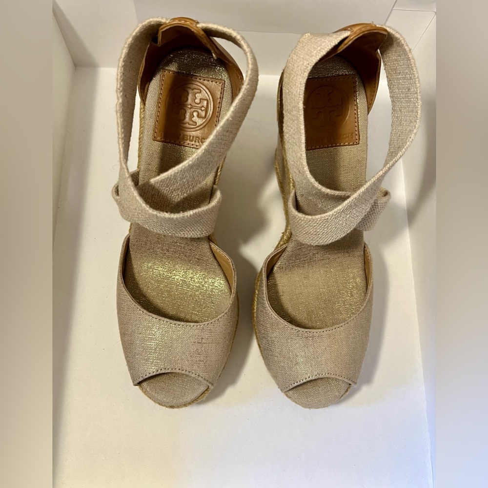Tory Burch wedged heel, natural honey color